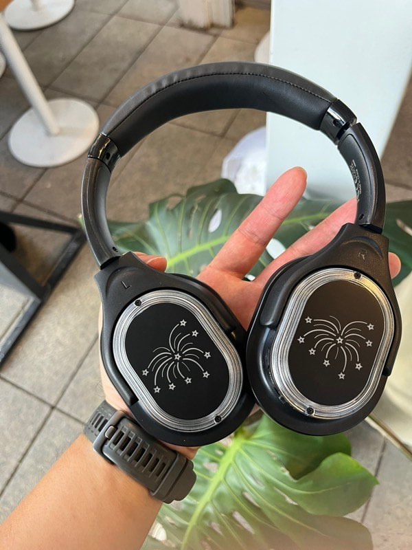 Face extérieure du casque SSounds